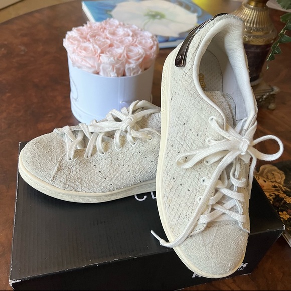 Adidas Stan Smith with Metal Plate. Snakeskin Patterned Upper. Size 5.5. Fit 7 - Picture 11 of 13